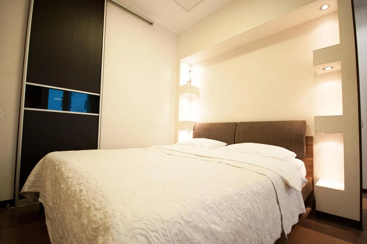 Апартаменты Kyiv Center Romantic Studio